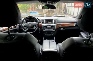 Внедорожник / Кроссовер Mercedes-Benz M-Class 2013 в 