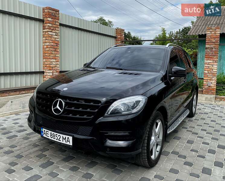 Внедорожник / Кроссовер Mercedes-Benz M-Class 2013 в Днепре