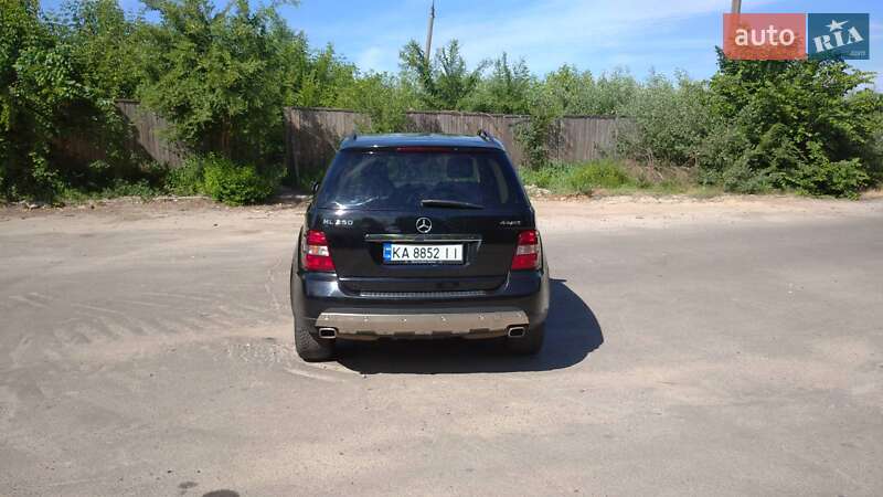 Внедорожник / Кроссовер Mercedes-Benz M-Class 2007 в Киеве