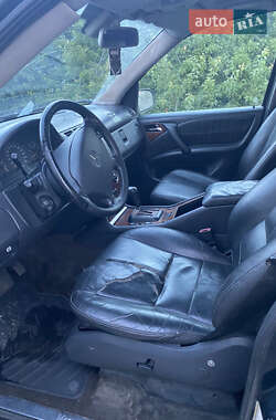 Внедорожник / Кроссовер Mercedes-Benz M-Class 2002 в 