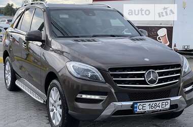 Позашляховик / Кросовер Mercedes-Benz M-Class 2013 в Чернівцях