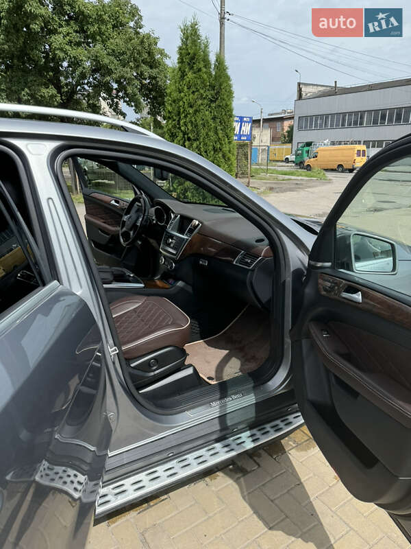 Внедорожник / Кроссовер Mercedes-Benz M-Class 2015 в Хмельницком