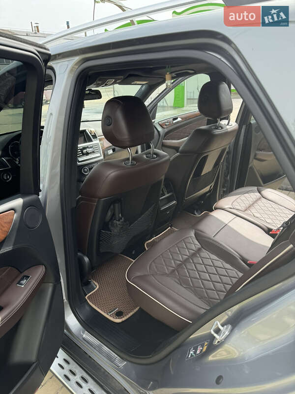 Внедорожник / Кроссовер Mercedes-Benz M-Class 2015 в Хмельницком