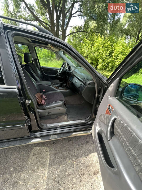 Внедорожник / Кроссовер Mercedes-Benz M-Class 1998 в Глухове