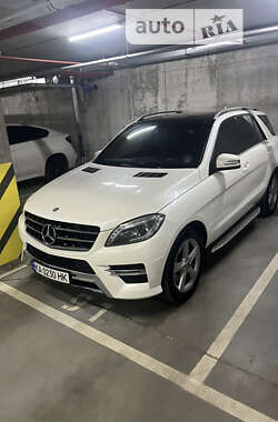 Внедорожник / Кроссовер Mercedes-Benz M-Class 2013 в Киеве