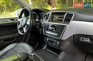 Внедорожник / Кроссовер Mercedes-Benz M-Class 2011 в 