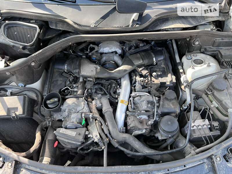 Позашляховик / Кросовер Mercedes-Benz M-Class 2011 в Одесі