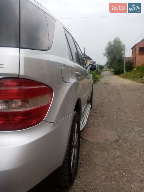 Внедорожник / Кроссовер Mercedes-Benz M-Class 2006 в Хусте