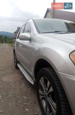 Внедорожник / Кроссовер Mercedes-Benz M-Class 2006 в 
