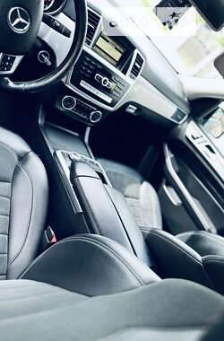 Внедорожник / Кроссовер Mercedes-Benz M-Class 2012 в 