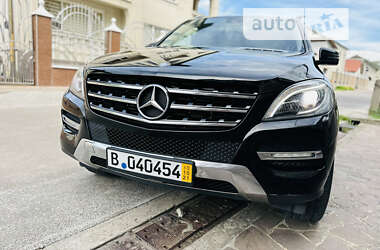 Внедорожник / Кроссовер Mercedes-Benz M-Class 2012 в 