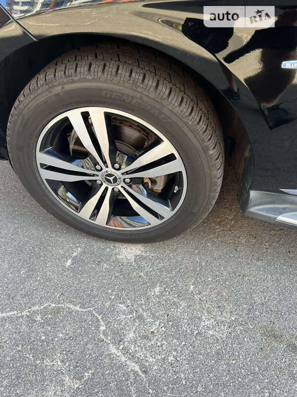 Внедорожник / Кроссовер Mercedes-Benz M-Class 2011 в Львове