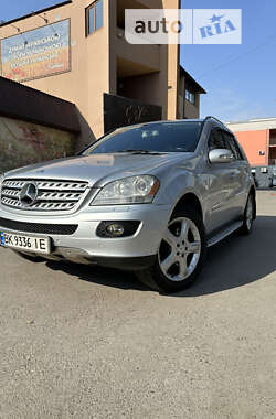 Внедорожник / Кроссовер Mercedes-Benz M-Class 2007 в Киеве