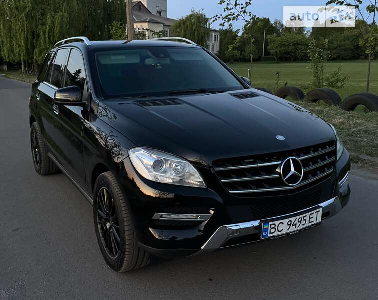 Внедорожник / Кроссовер Mercedes-Benz M-Class 2012 в Ивано-Франковске