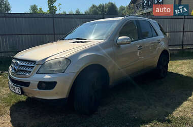 Внедорожник / Кроссовер Mercedes-Benz M-Class 2006 в Киеве