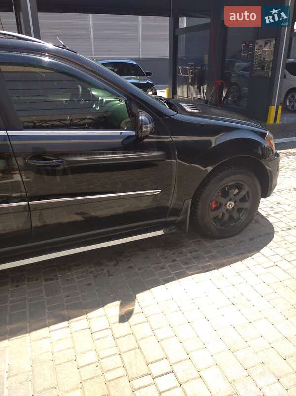 Внедорожник / Кроссовер Mercedes-Benz M-Class 2006 в Одессе фото 7 Внедорожник / Кроссовер Mercedes-Benz M-Class 2006 в Одессе