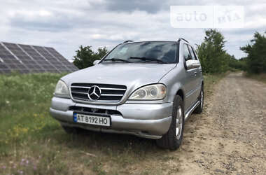 Внедорожник / Кроссовер Mercedes-Benz M-Class 2004 в Черновцах