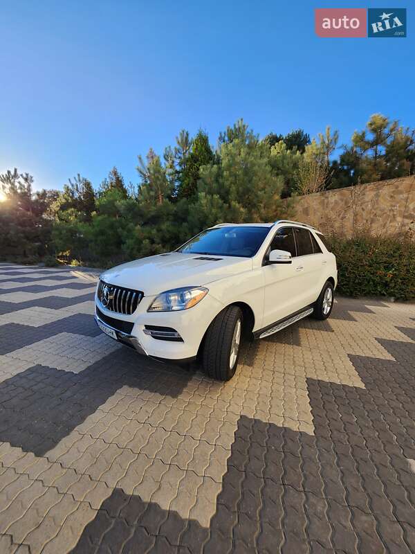 Внедорожник / Кроссовер Mercedes-Benz M-Class 2012 в Одессе