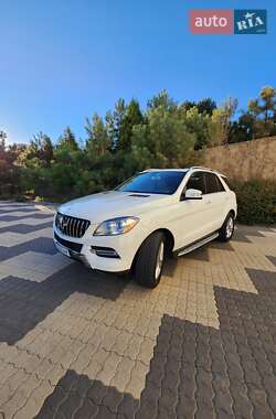 Внедорожник / Кроссовер Mercedes-Benz M-Class 2012 в 