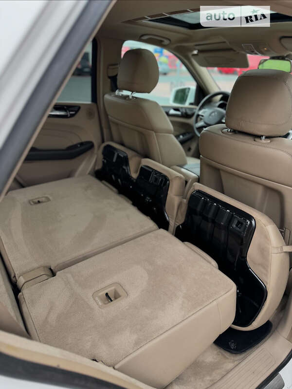 Позашляховик / Кросовер Mercedes-Benz M-Class 2014 в Івано-Франківську
