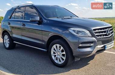 Позашляховик / Кросовер Mercedes-Benz M-Class 2013 в Лозовій