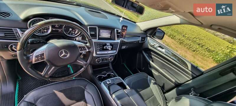 Внедорожник / Кроссовер Mercedes-Benz M-Class 2013 в Лозовой