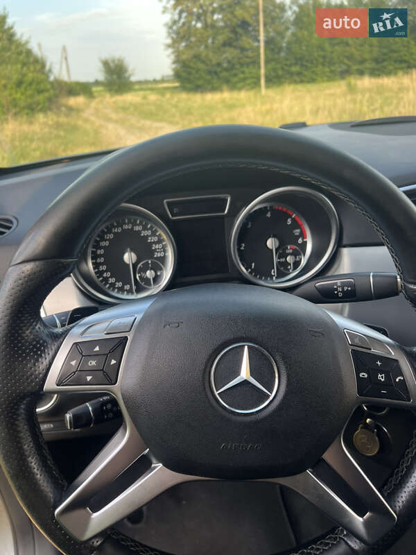 Позашляховик / Кросовер Mercedes-Benz M-Class 2012 в Коломиї