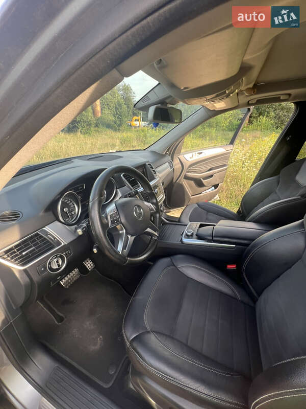 Позашляховик / Кросовер Mercedes-Benz M-Class 2012 в Коломиї