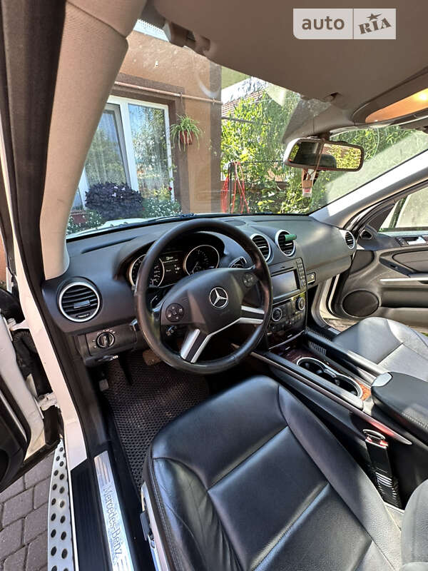 Внедорожник / Кроссовер Mercedes-Benz M-Class 2011 в Снятине