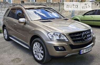 Внедорожник / Кроссовер Mercedes-Benz M-Class 2010 в Днепре