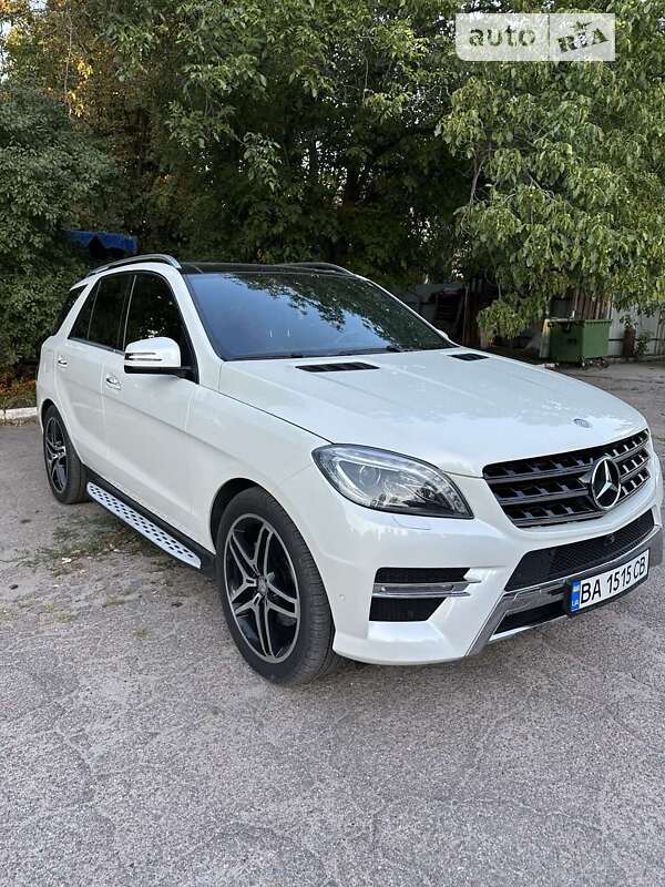 Внедорожник / Кроссовер Mercedes-Benz M-Class 2013 в Кропивницком