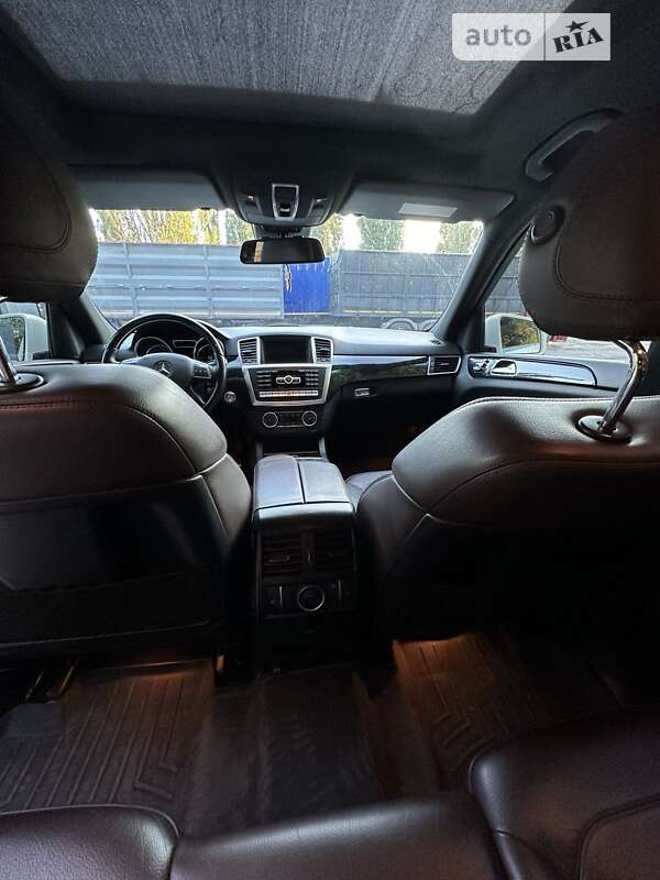 Внедорожник / Кроссовер Mercedes-Benz M-Class 2013 в Кропивницком