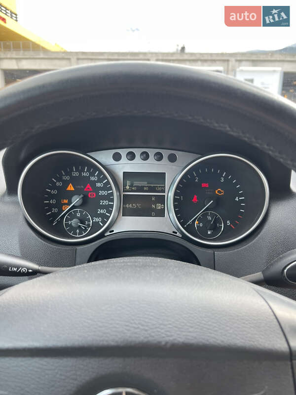 Позашляховик / Кросовер Mercedes-Benz M-Class 2008 в Києві