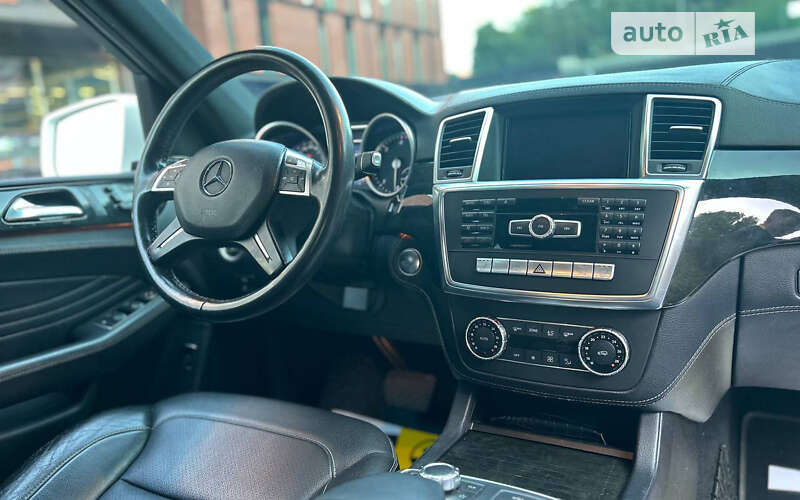 Внедорожник / Кроссовер Mercedes-Benz M-Class 2014 в Черновцах