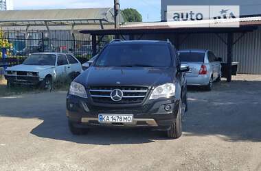 Внедорожник / Кроссовер Mercedes-Benz M-Class 2009 в Киеве