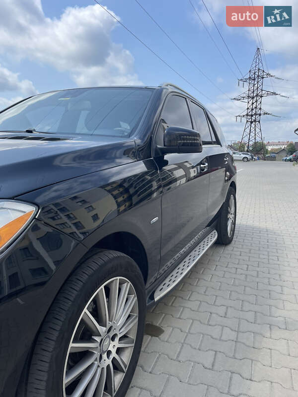 Внедорожник / Кроссовер Mercedes-Benz M-Class 2012 в Ивано-Франковске