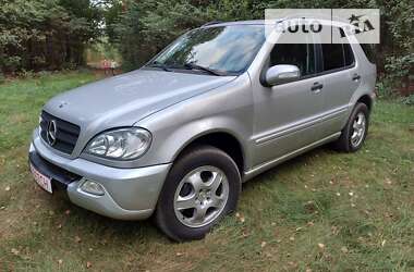 Позашляховик / Кросовер Mercedes-Benz M-Class 2002 в Сарнах