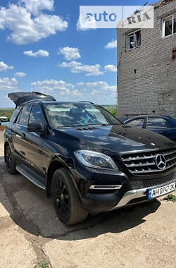 Внедорожник / Кроссовер Mercedes-Benz M-Class 2014 в Краматорске