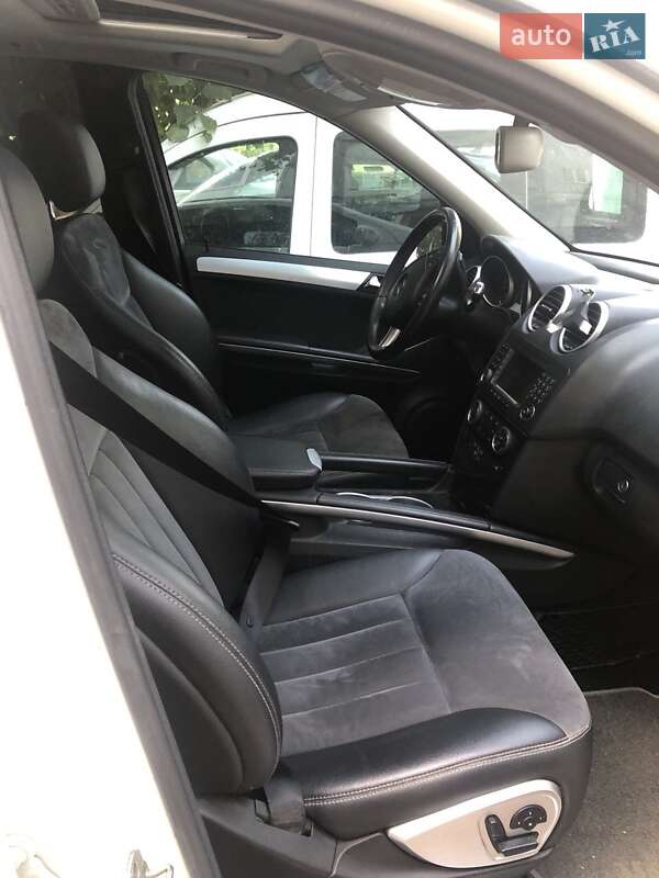 Позашляховик / Кросовер Mercedes-Benz M-Class 2008 в Житомирі