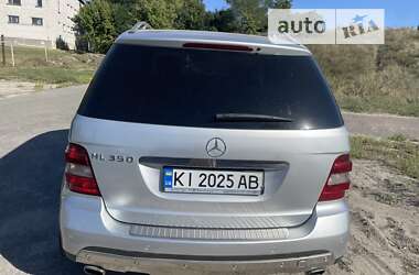 Внедорожник / Кроссовер Mercedes-Benz M-Class 2006 в Березане