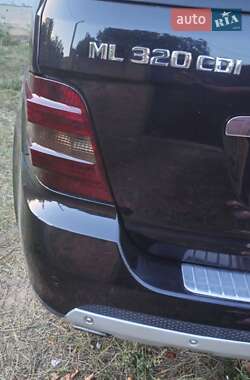 Внедорожник / Кроссовер Mercedes-Benz M-Class 2008 в 