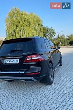 Внедорожник / Кроссовер Mercedes-Benz M-Class 2012 в 