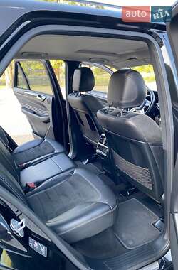 Внедорожник / Кроссовер Mercedes-Benz M-Class 2012 в 