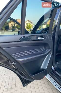 Внедорожник / Кроссовер Mercedes-Benz M-Class 2012 в 