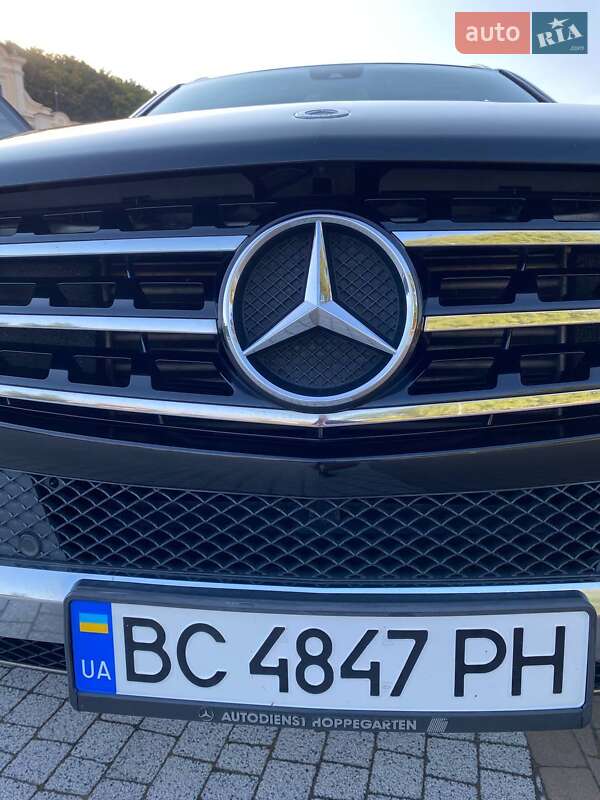 Внедорожник / Кроссовер Mercedes-Benz M-Class 2012 в Львове