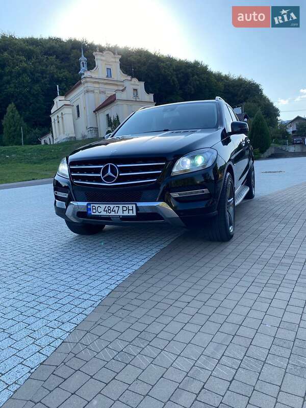 Внедорожник / Кроссовер Mercedes-Benz M-Class 2012 в Львове