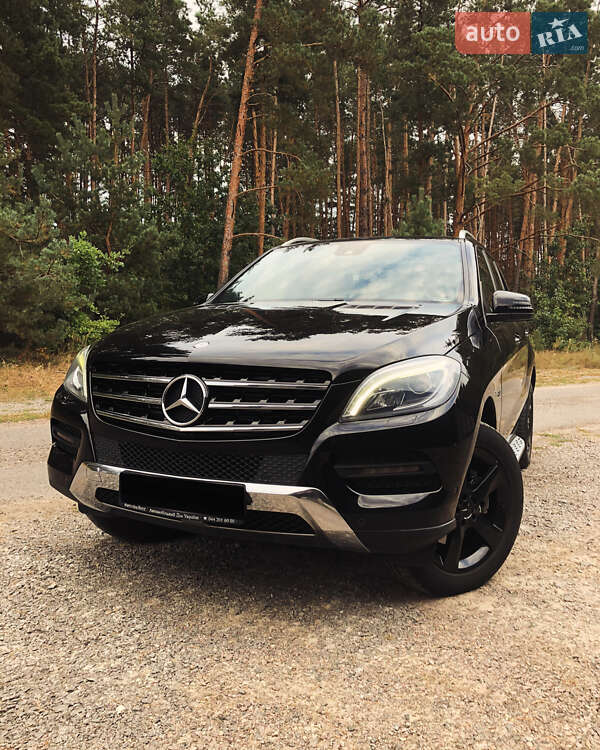 Позашляховик / Кросовер Mercedes-Benz M-Class 2012 в Костопілі