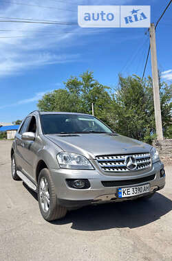 Внедорожник / Кроссовер Mercedes-Benz M-Class 2008 в Кривом Роге