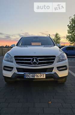 Позашляховик / Кросовер Mercedes-Benz M-Class 2012 в Мукачевому