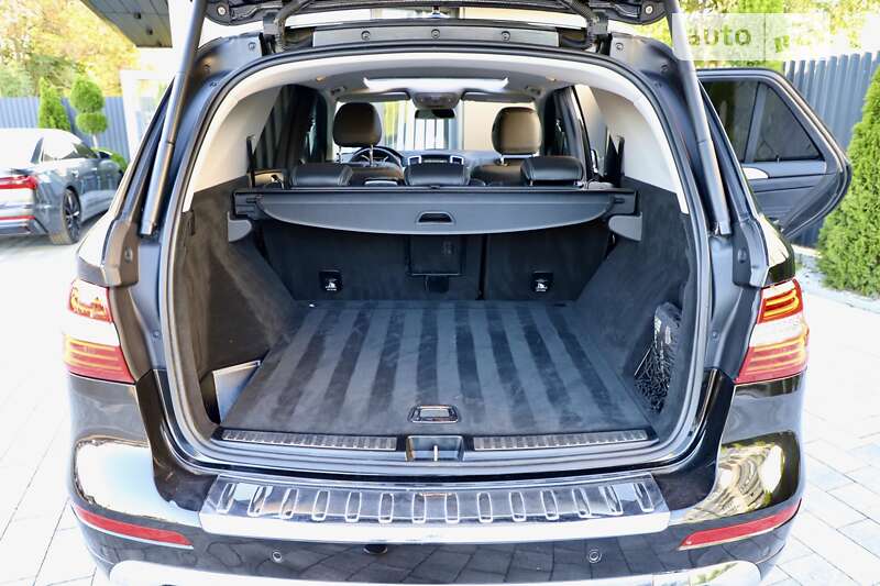 Позашляховик / Кросовер Mercedes-Benz M-Class 2015 в Дрогобичі фото 135 Позашляховик / Кросовер Mercedes-Benz M-Class 2015 в Дрогобичі